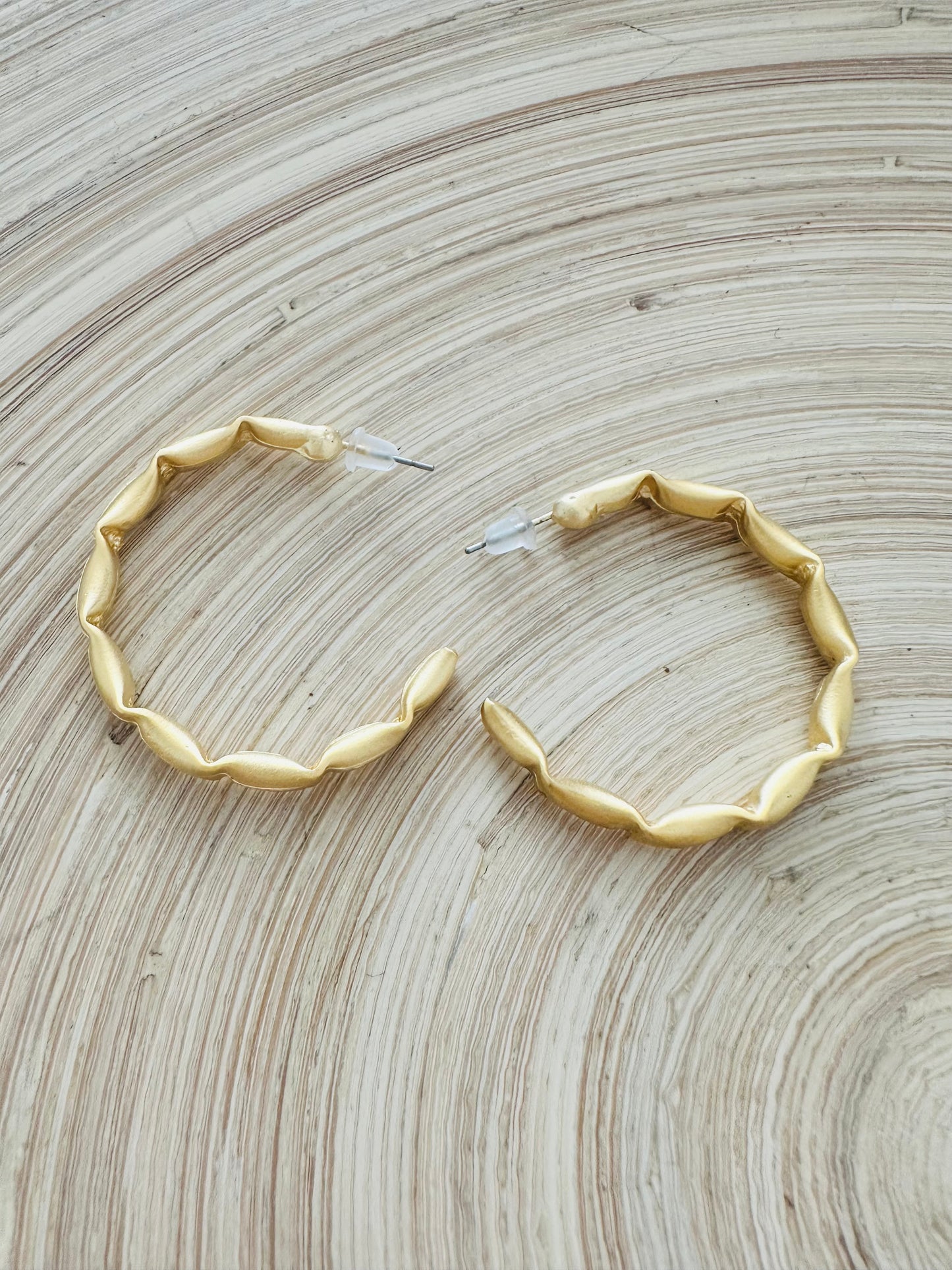 Waved Puff Earrings