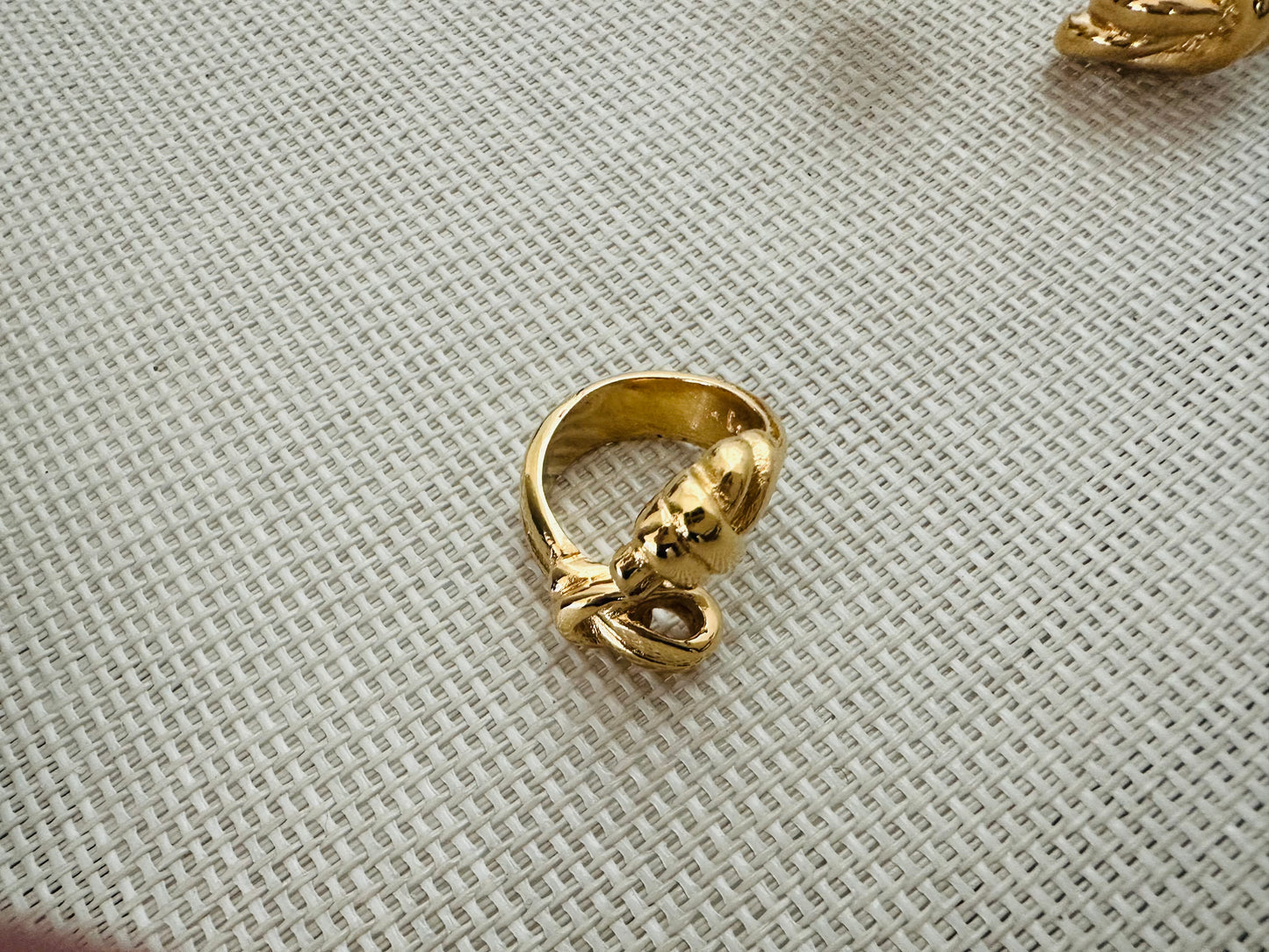 Fusion- Knot Collection