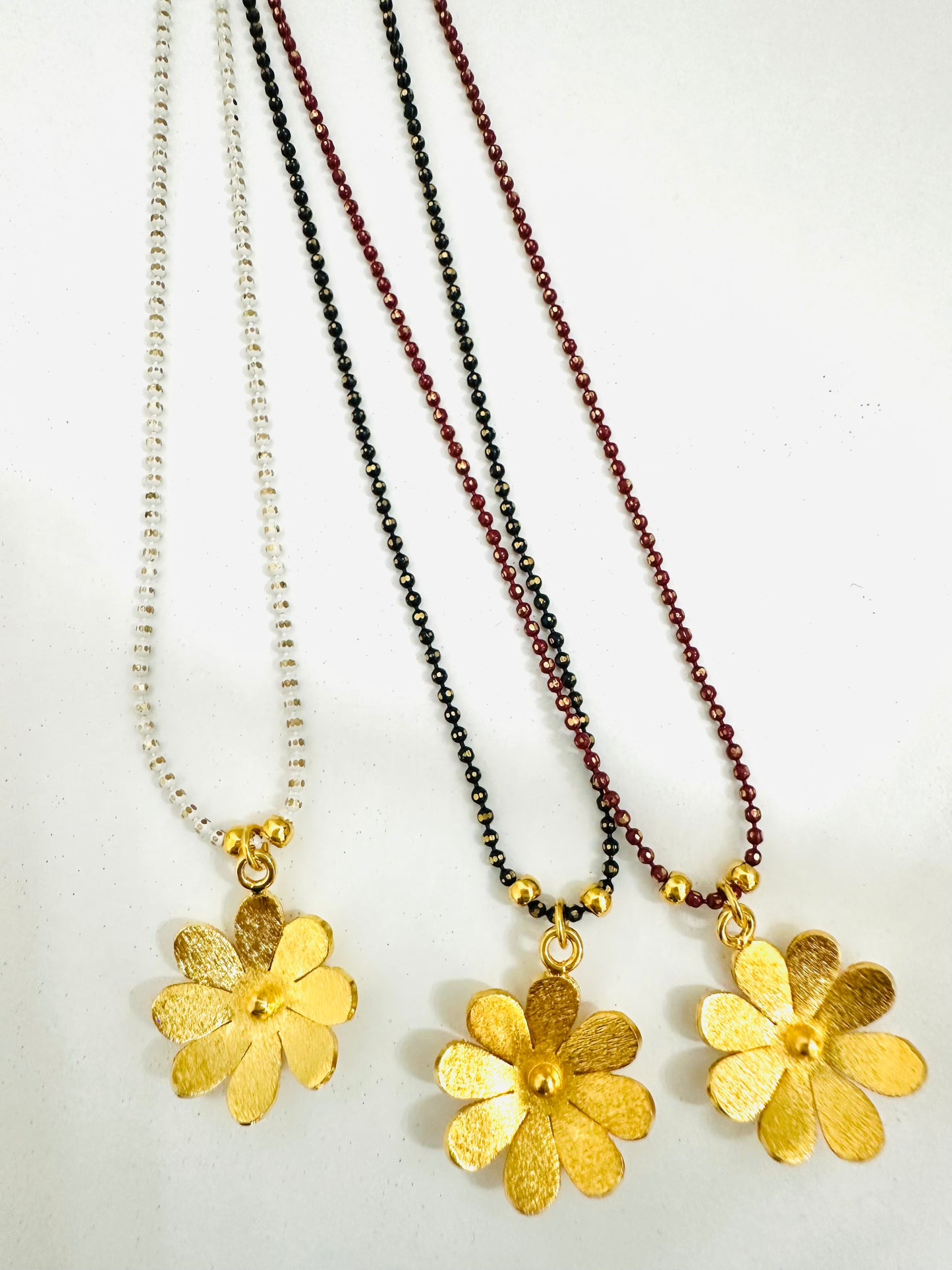 Margarita Flower Color Chain Necklace