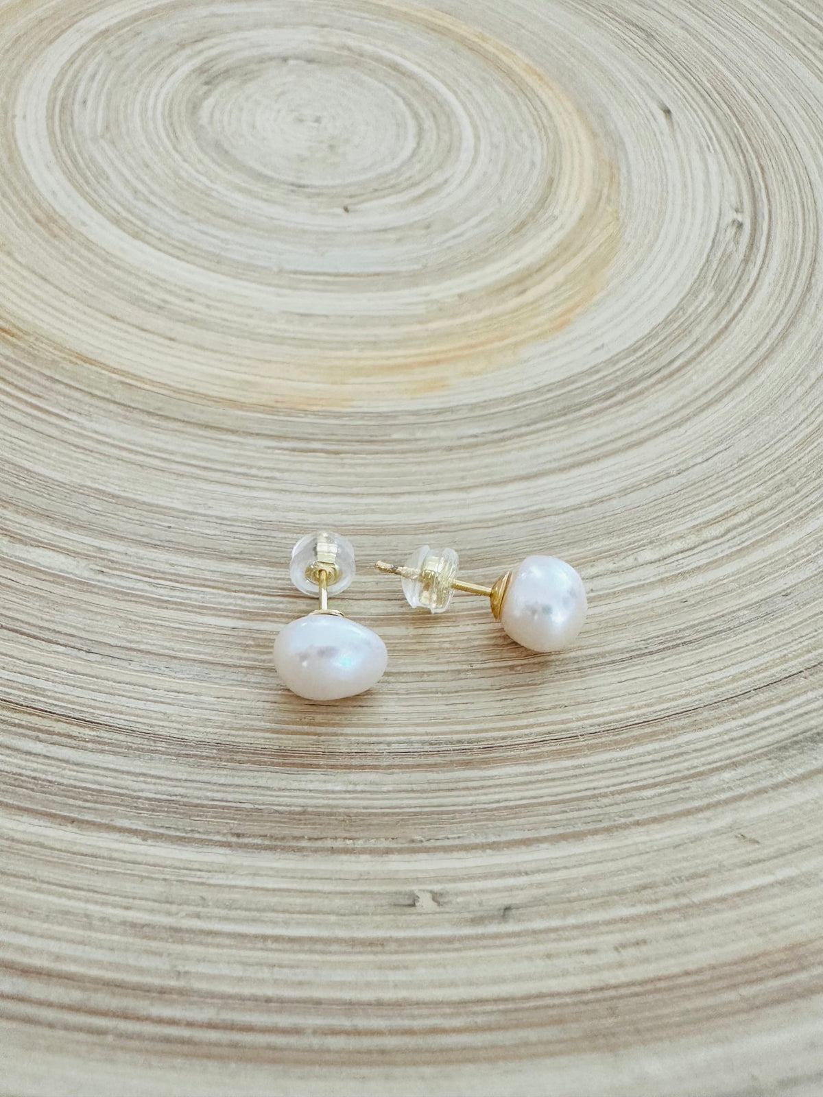 Lore Pearl Stud Earrings