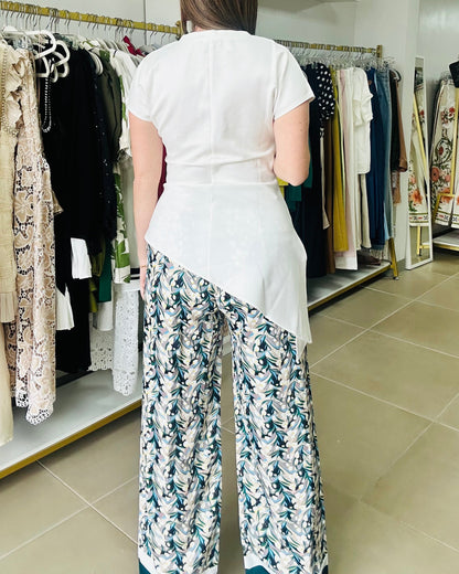 White Asymmetric Top By. Gracia