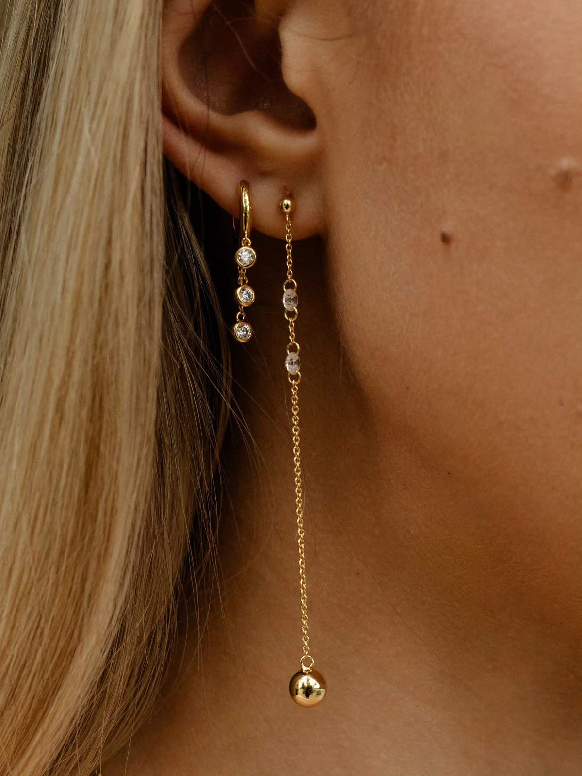RUNA  EARRINGS