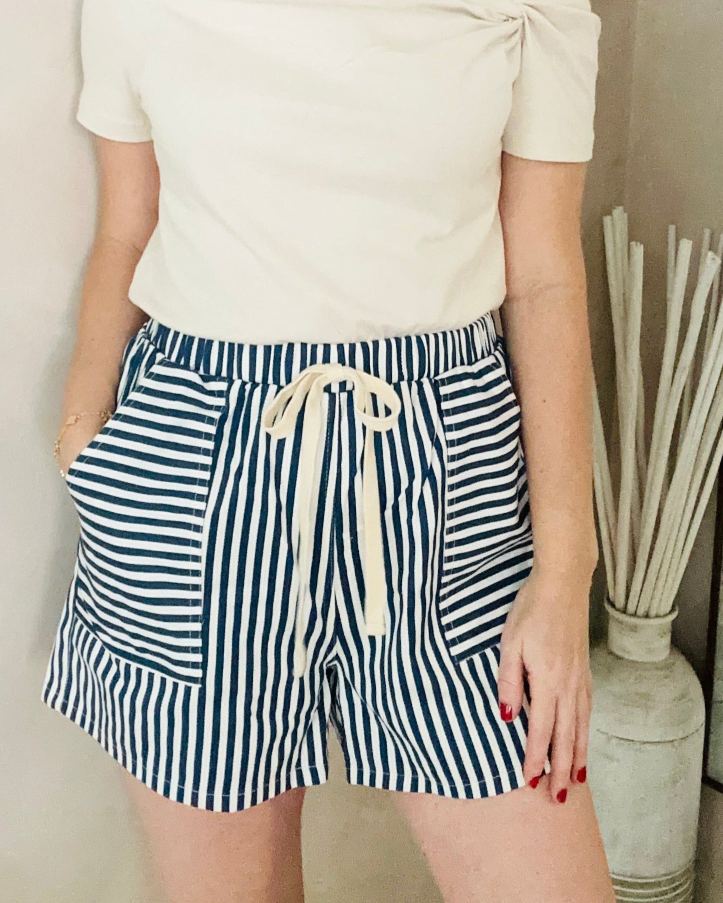 Navy Stripe short