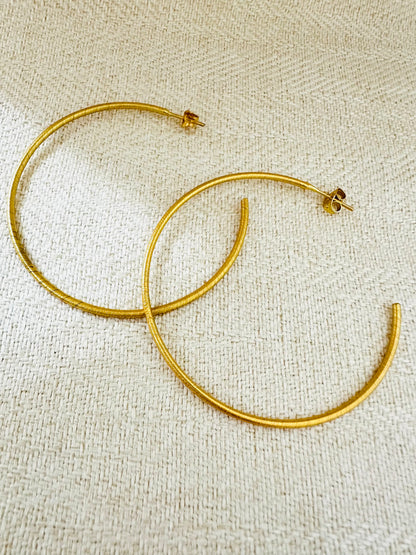 Thin Hoops Earrings Gold plated