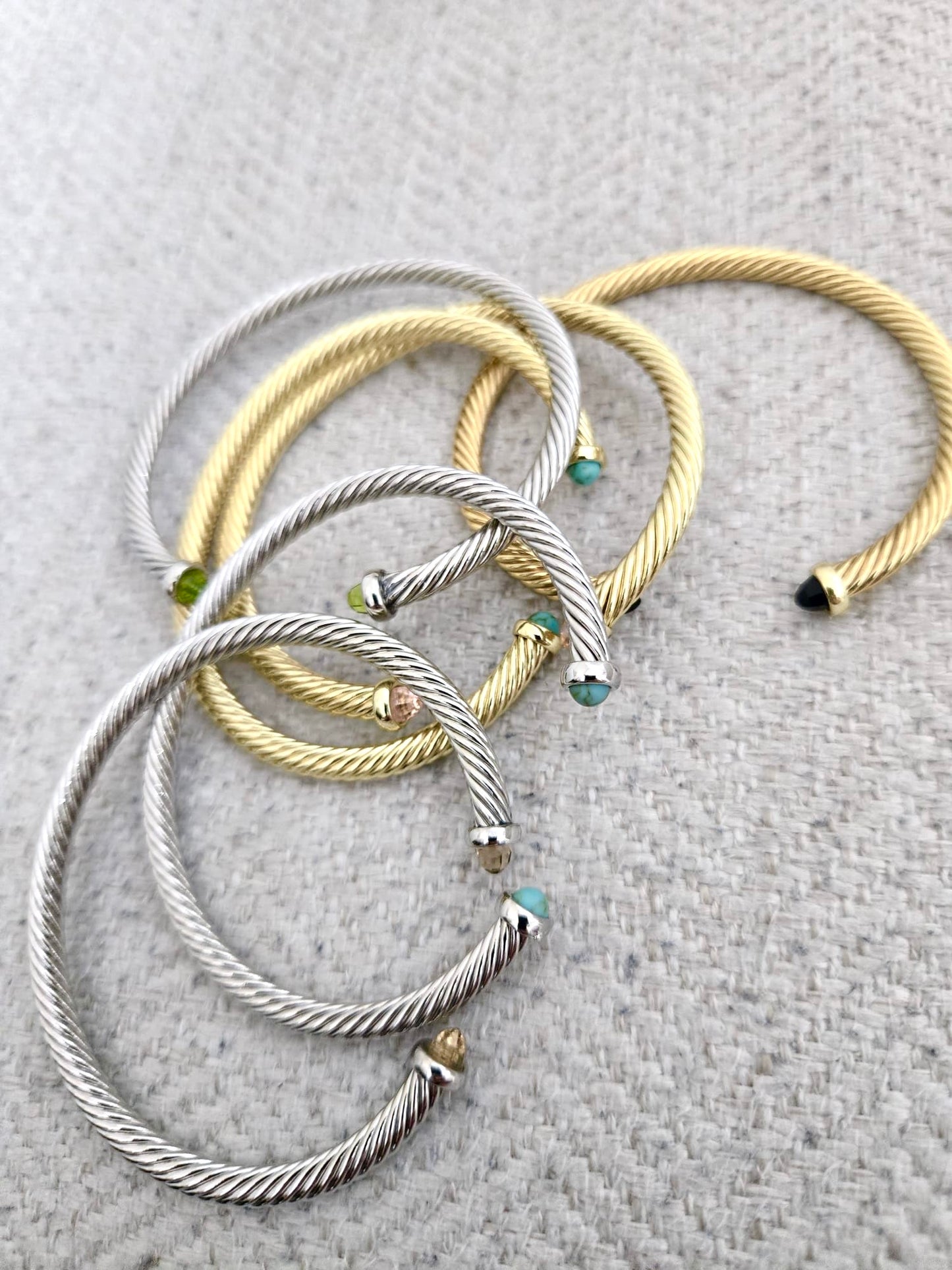 Color Stone Twisted Bagles