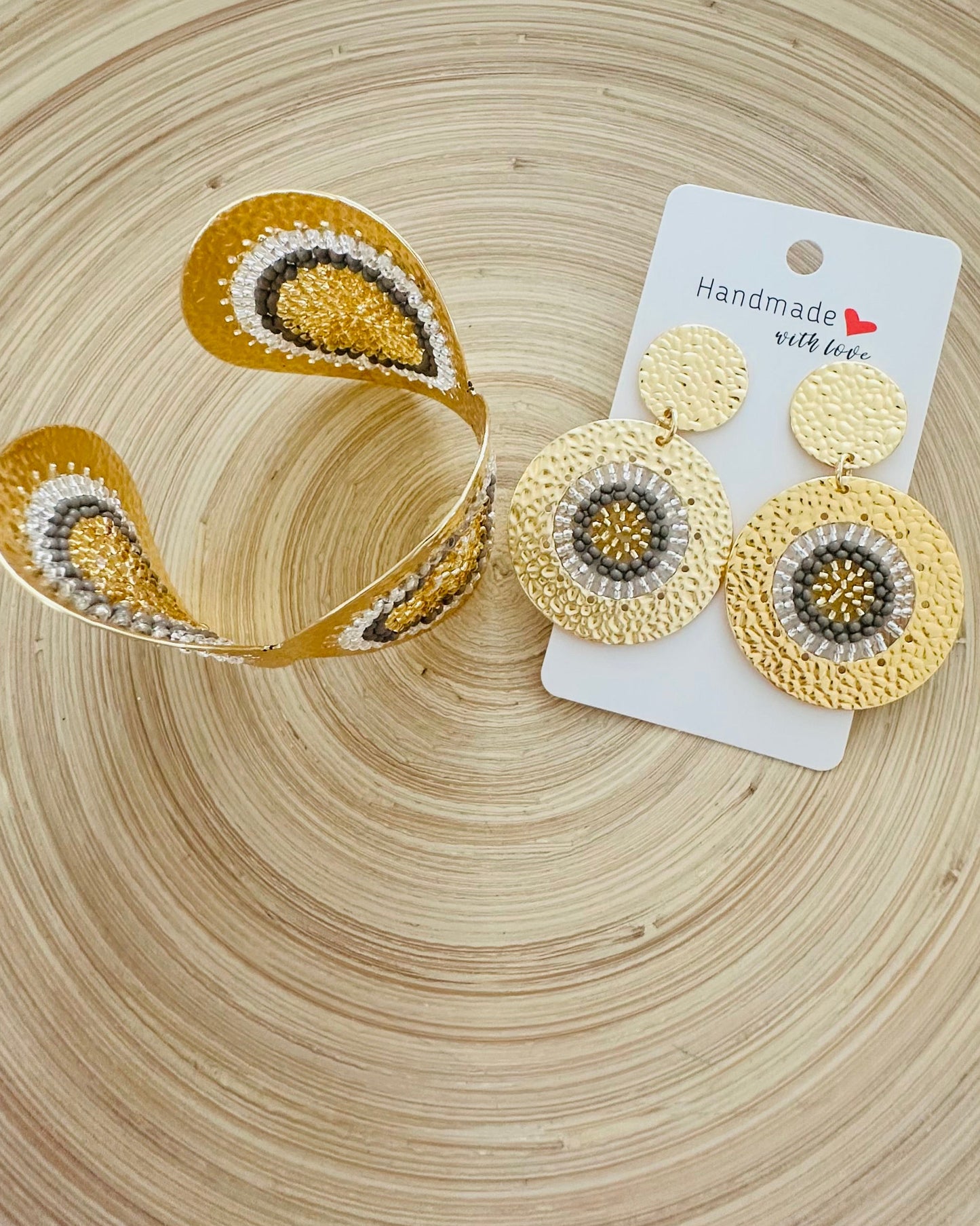 Gray/White Circle Beaded Cuff +Earrings Set