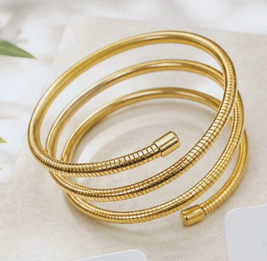 Gold Wrap Around bracelet
