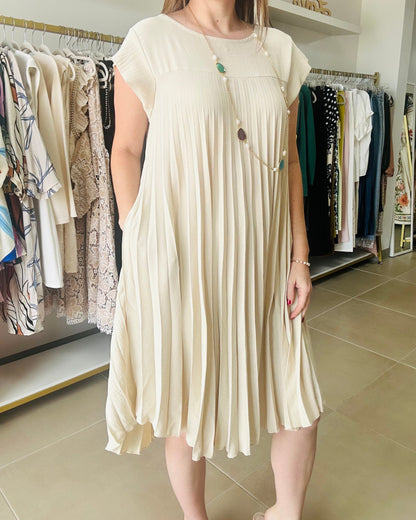 Cream Pleated One Size Dress