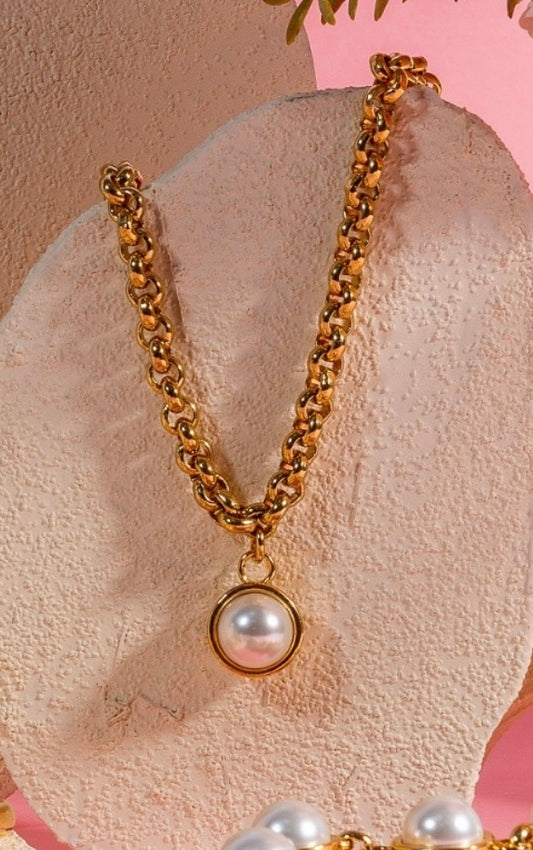 TUCCO- ALBA PEARL NECKLACE