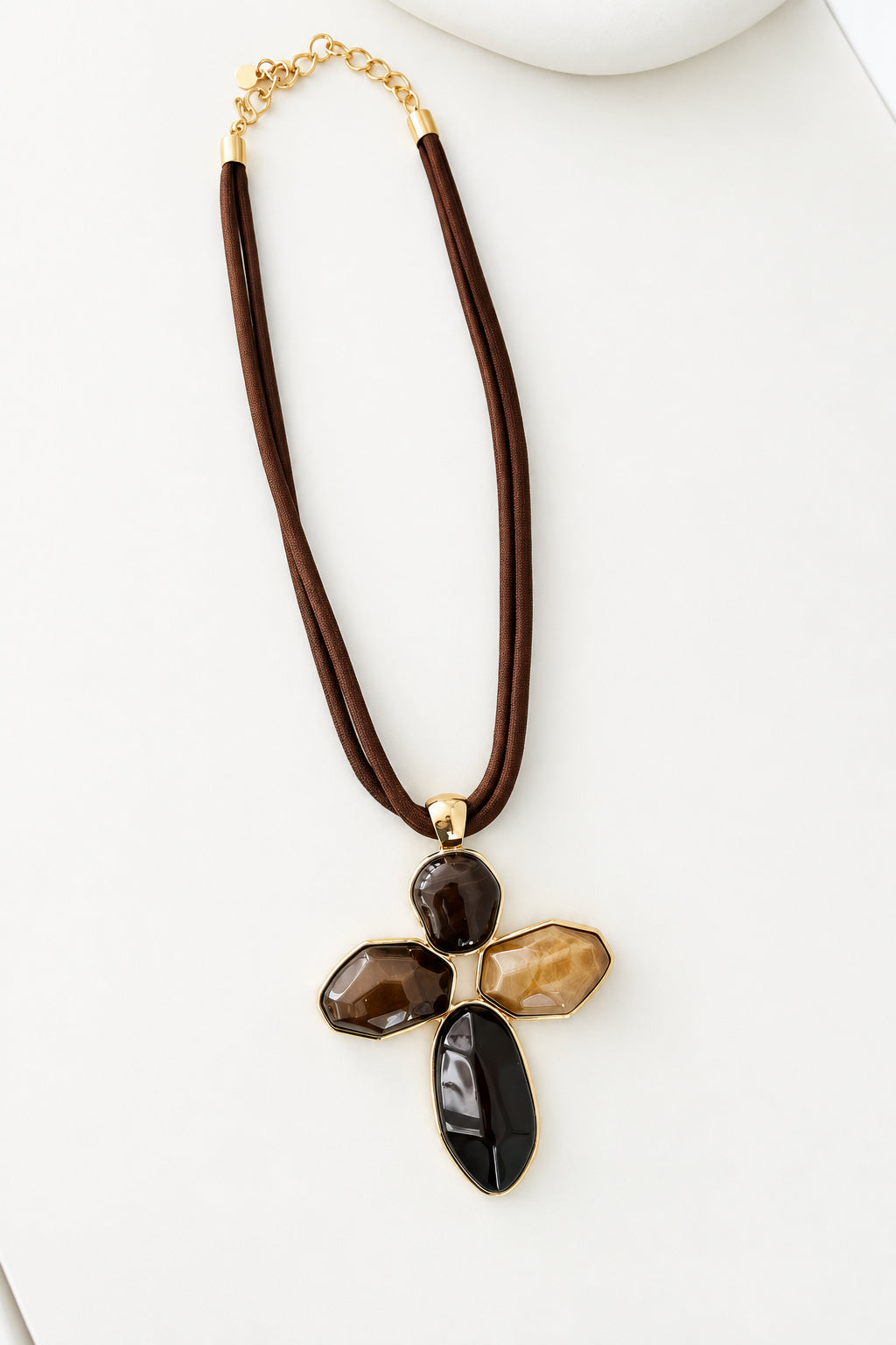 Brown stones / cord Necklace