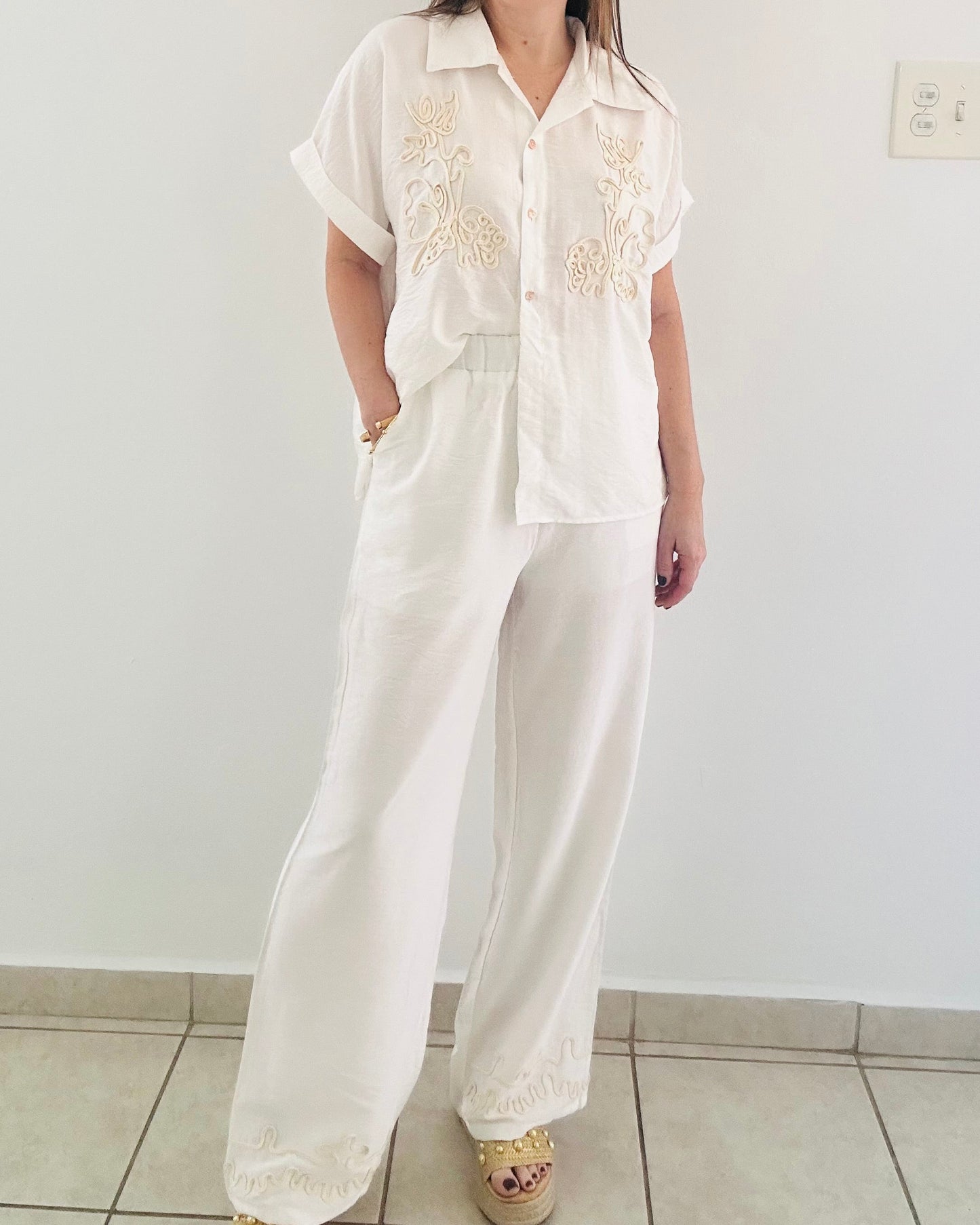 White Cream Embroidery Set