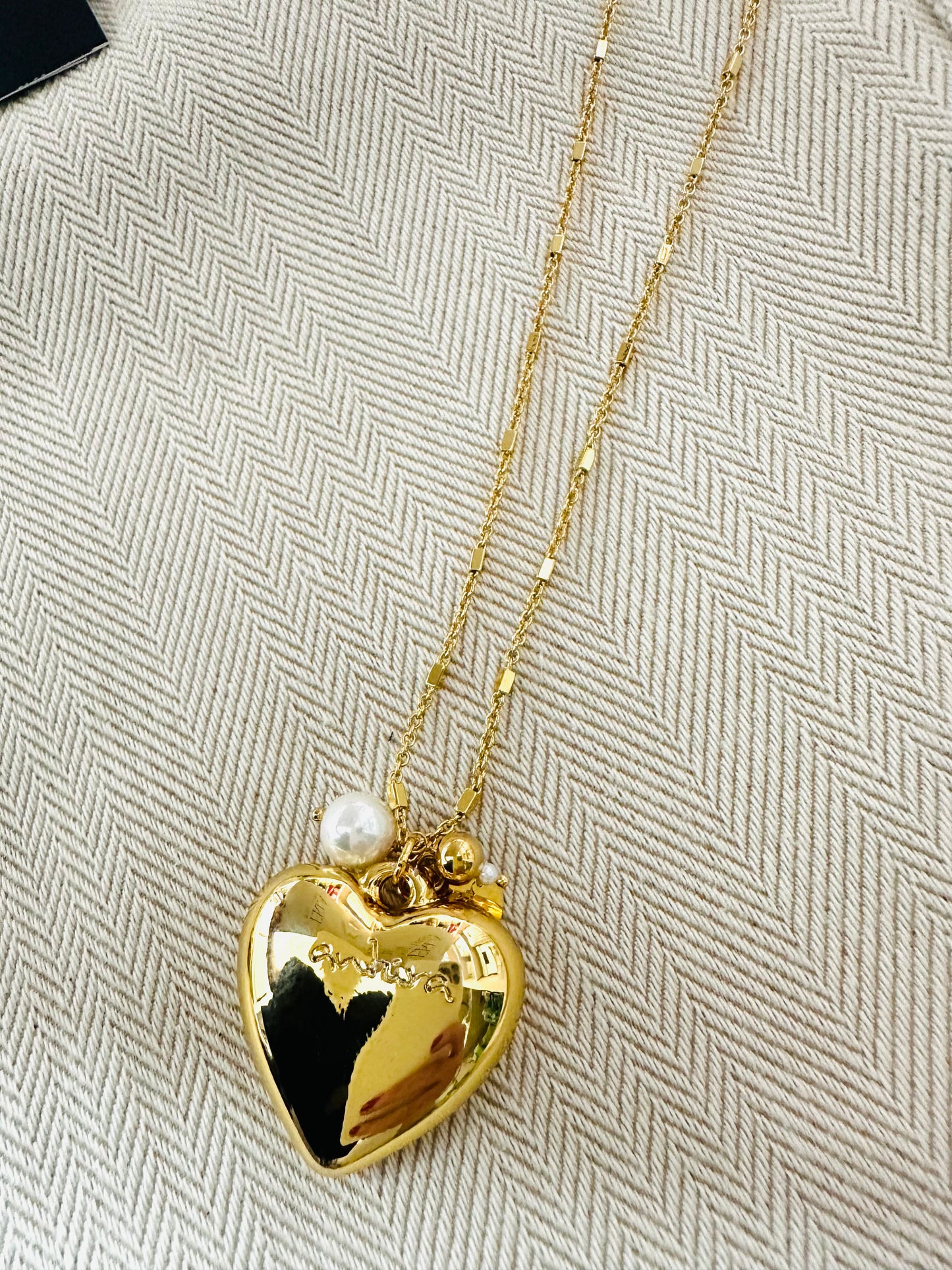 Antura Heart Necklace