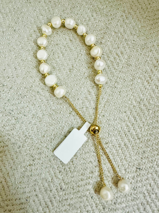Fresh water Pearls Adjustable bracelet