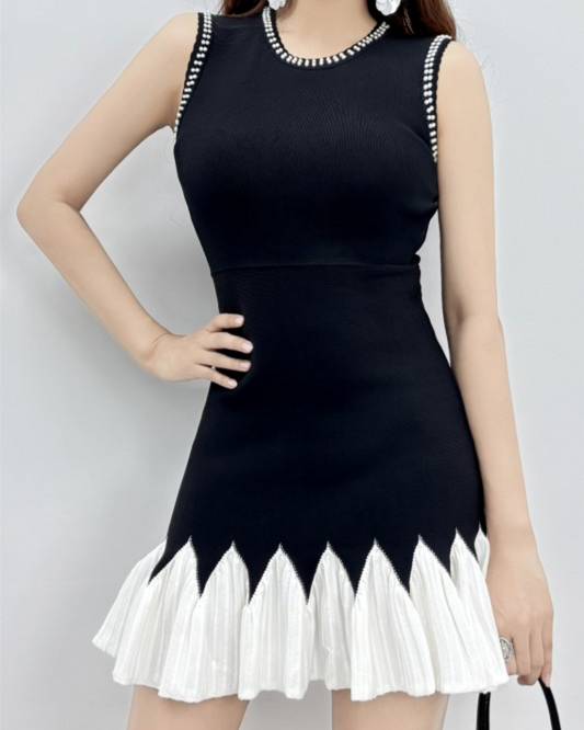 Black White Contrast Pearl Dress
