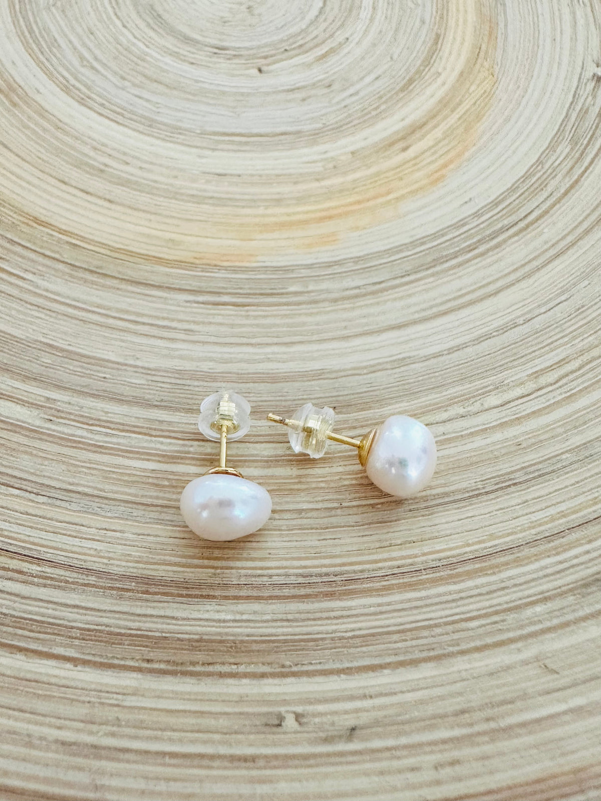 Lore Pearl Stud Earrings