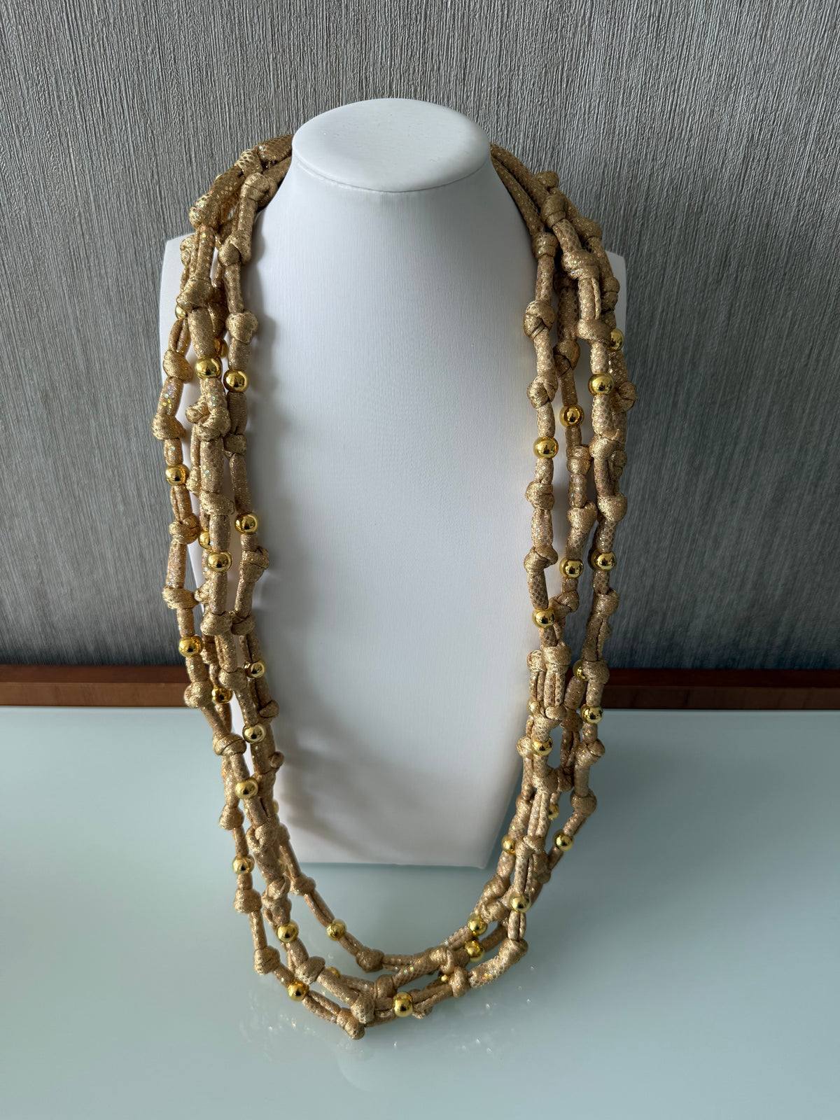 Golden Knot Elastic Necklace
