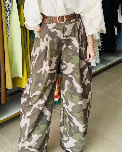 CAMO BARREL PANTS