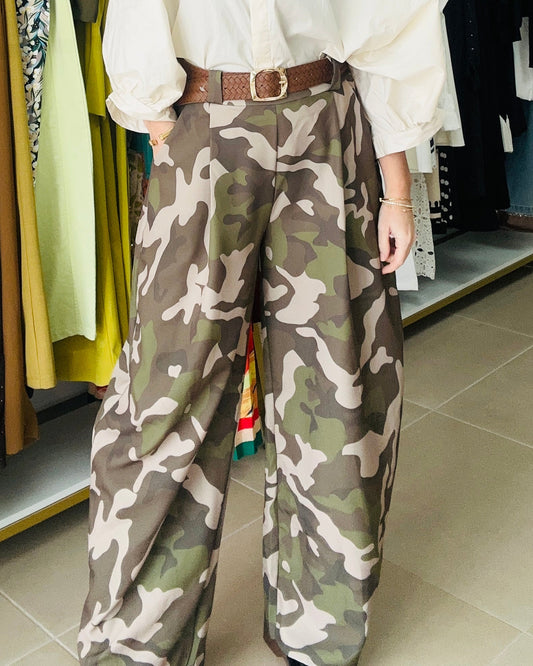 CAMO BARREL PANTS