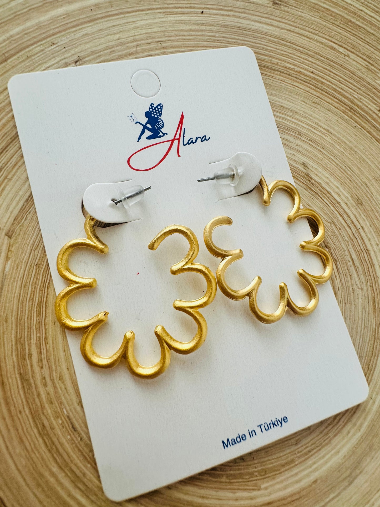 Matted Gold Flower Earrings