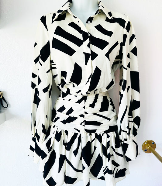 Ivory/ Black Long sleeve dress